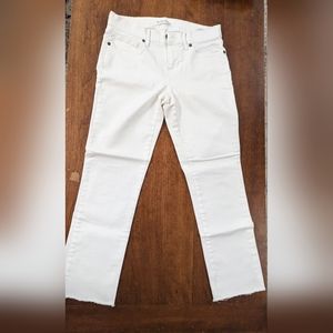 Banana Republic Premium White Straight Cut Denim with Fray Bottoms in Size 24P